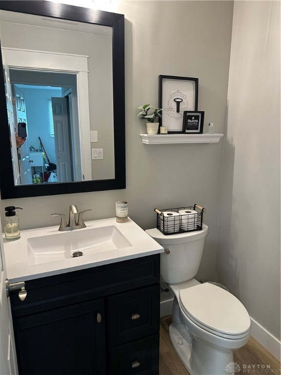 2419 Meadow Green Drive, Beavercreek, Ohio image 20