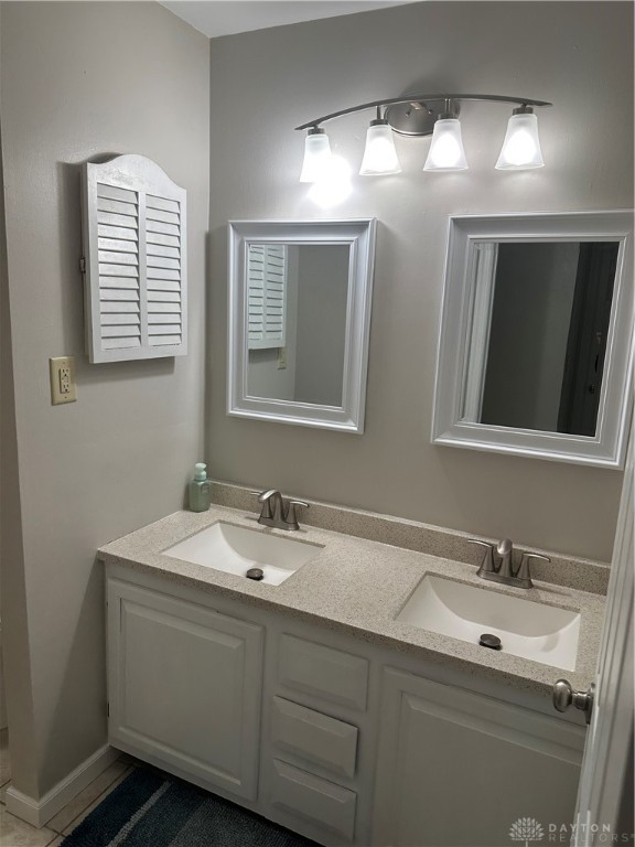 2419 Meadow Green Drive, Beavercreek, Ohio image 6