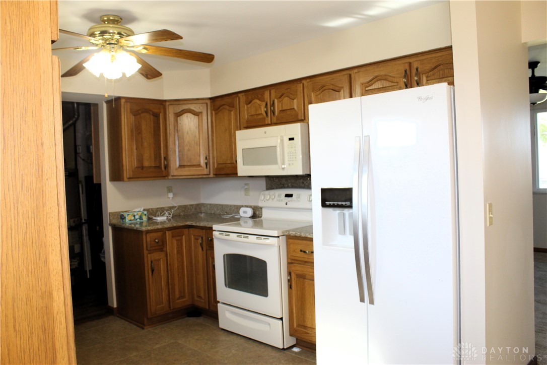 4640 Limrick Road, Green Township, Ohio image 30