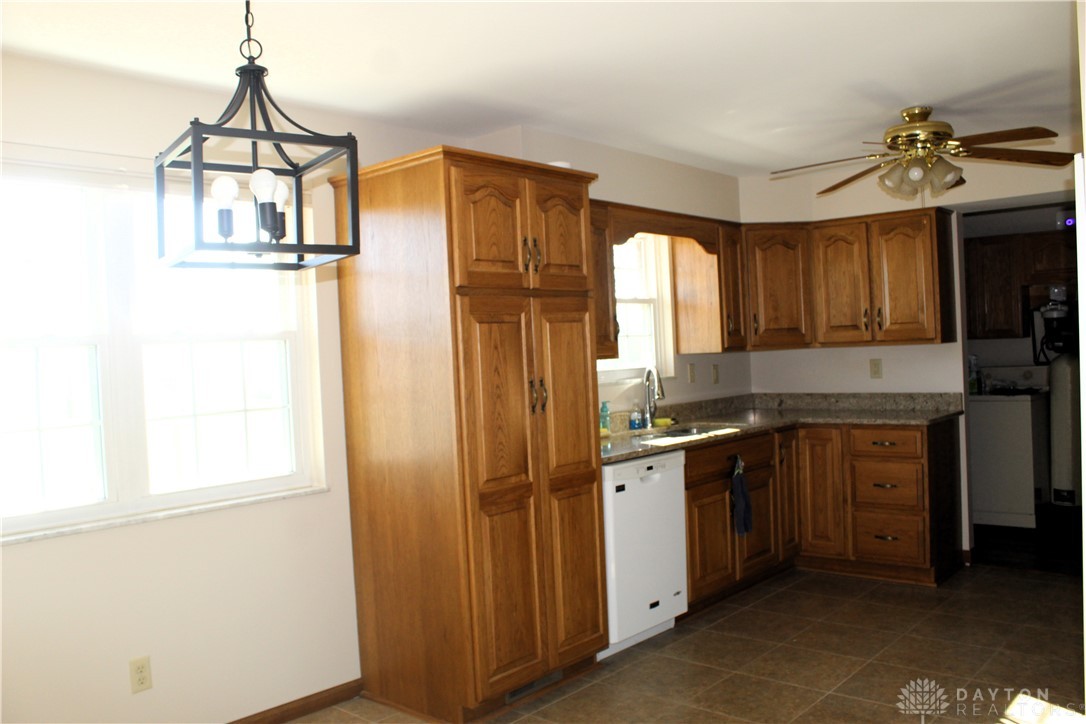 4640 Limrick Road, Green Township, Ohio image 28
