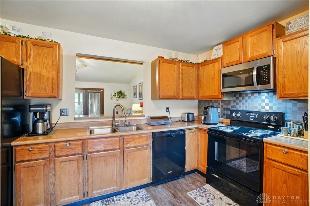 8731 Emeraldgate Drive, Dayton, Ohio image 10
