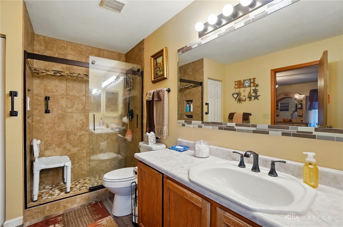 8731 Emeraldgate Drive, Dayton, Ohio image 20