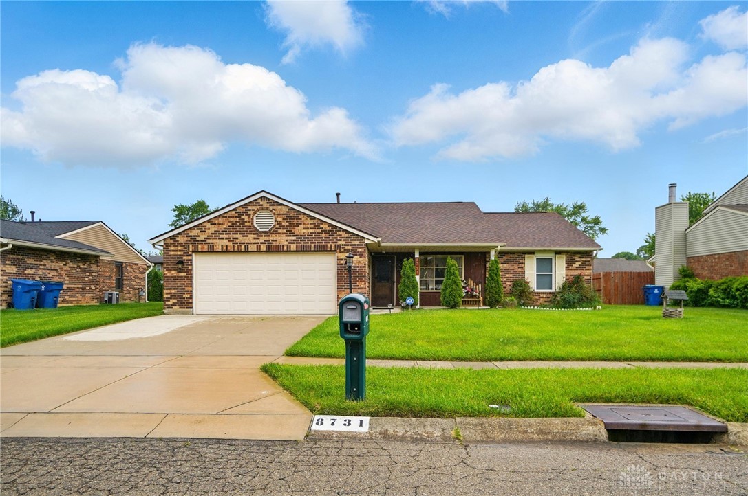 8731 Emeraldgate Drive, Dayton, Ohio image 4