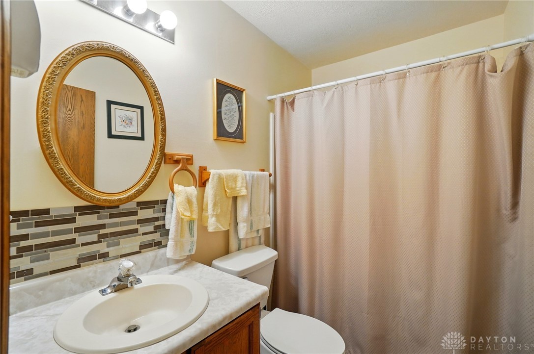 8731 Emeraldgate Drive, Dayton, Ohio image 23