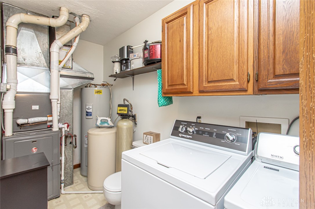 619 Lakengren Drive, Eaton, Ohio image 17