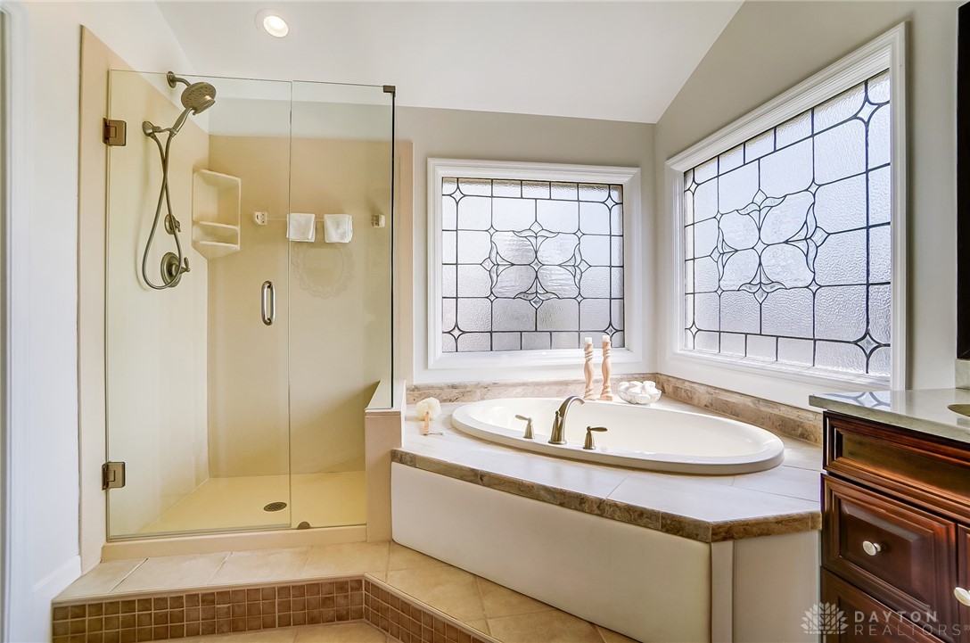 7706 Falling Waters Court, West Chester, Ohio image 47