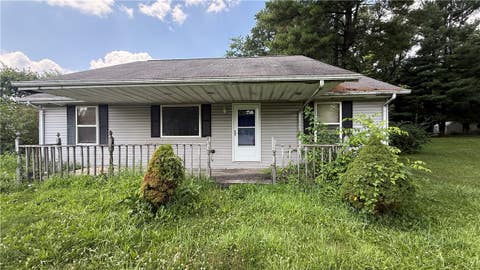 Homes For Sale - 153 Finland Drive<br/> Eaton, OH 45320