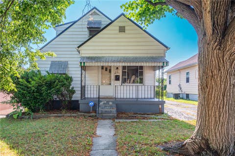 Homes For Sale - 1718 Fauver Avenue<br/> Montgomery County, Dayton, OH 45420