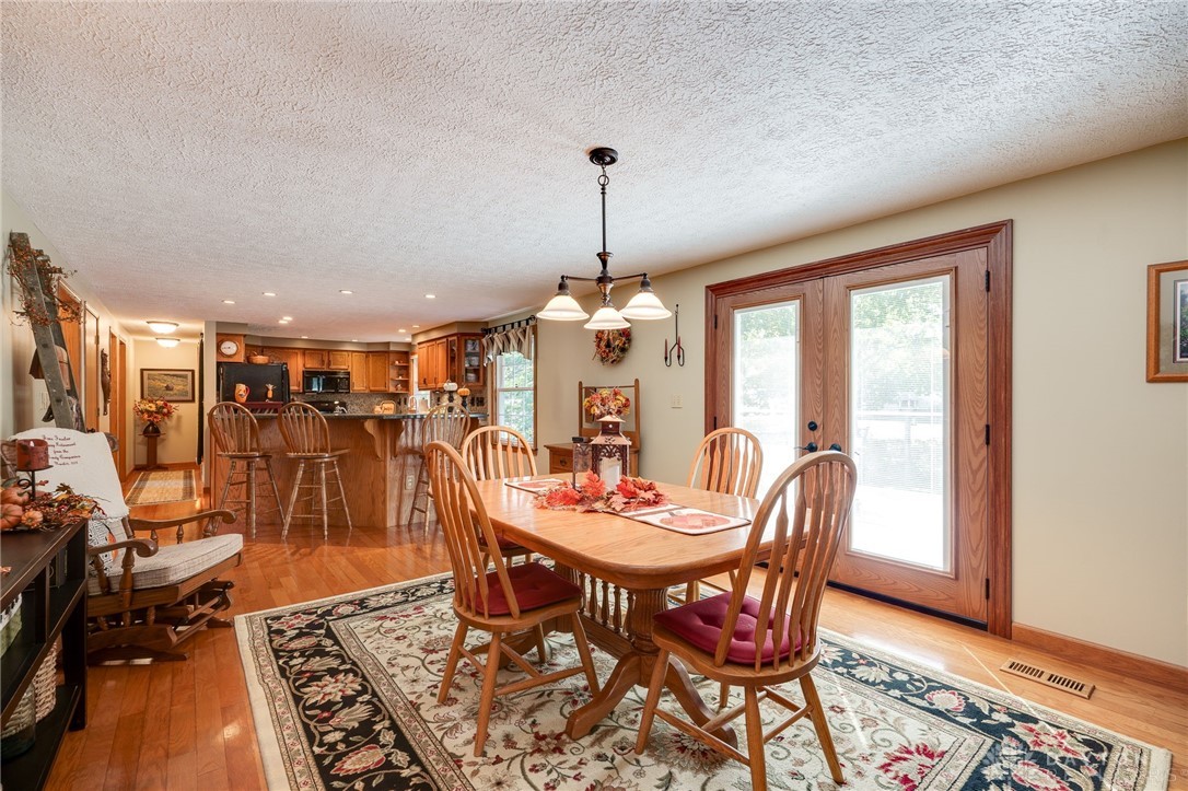 2859 Country Squire Drive, New Carlisle, Ohio image 17