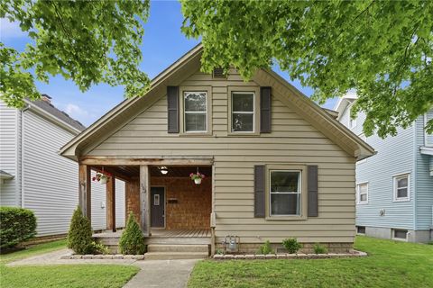 Photo of 102 Franklin Street, Middletown, OH 45042 (MLS # 959280)