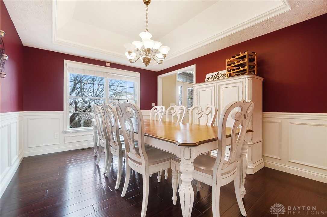 2645 Meadowpoint Drive, Troy, Ohio image 14