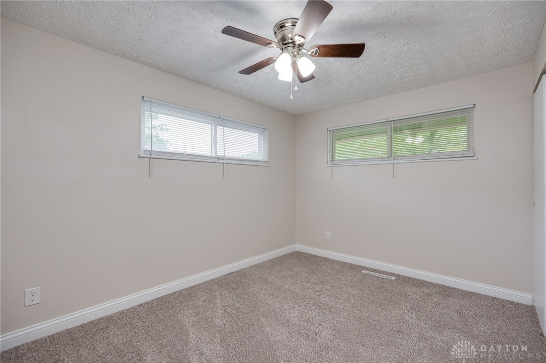 5692 Traymore Drive, Dayton, Ohio image 34