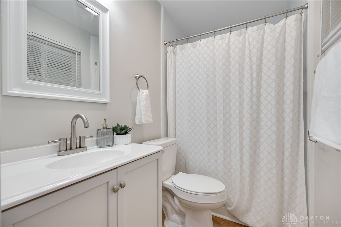 5692 Traymore Drive, Dayton, Ohio image 31