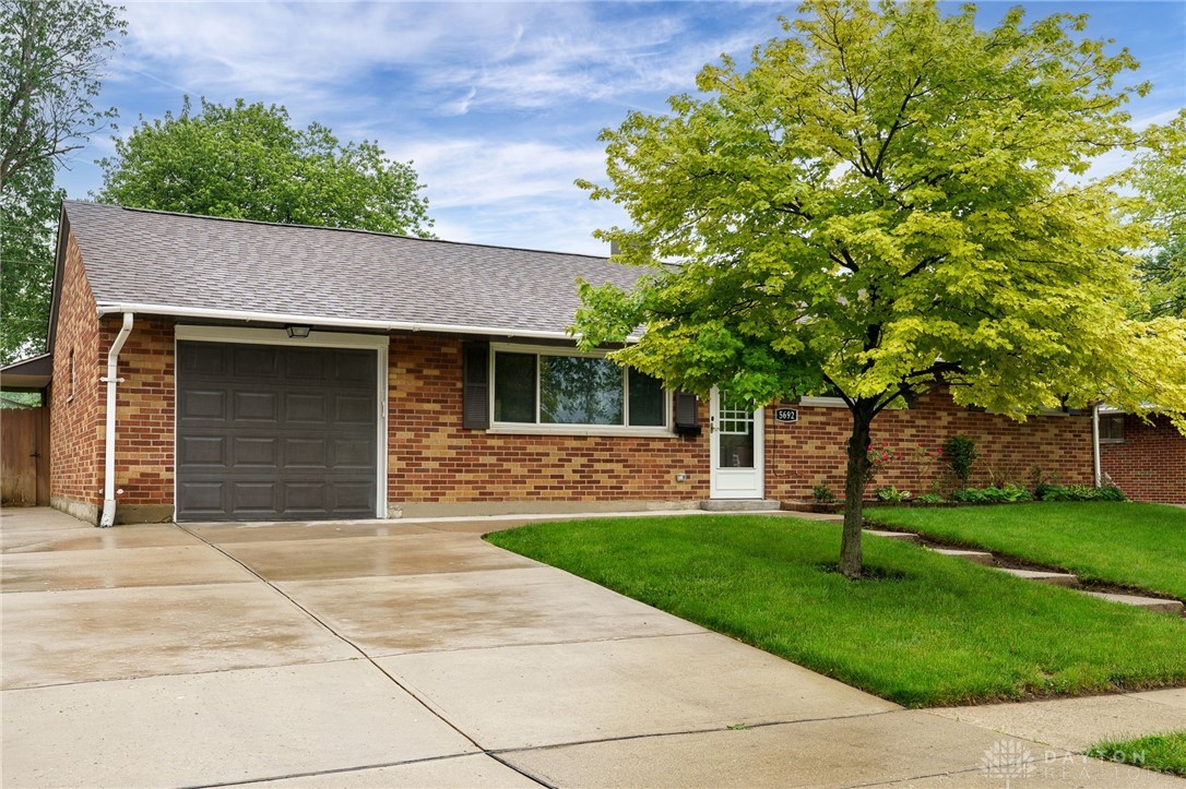 5692 Traymore Drive, Dayton, Ohio image 5