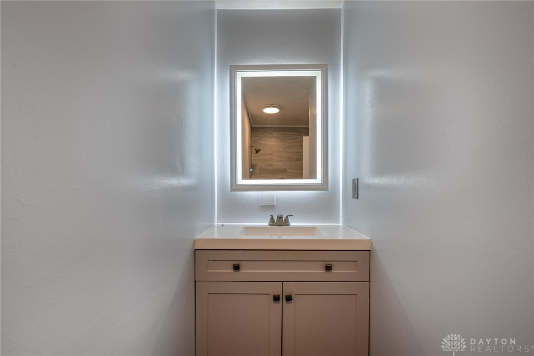 Troy, Ohio 45373, United States, 3 Bedrooms Bedrooms, ,1 BathroomBathrooms,Residential,Active,244383