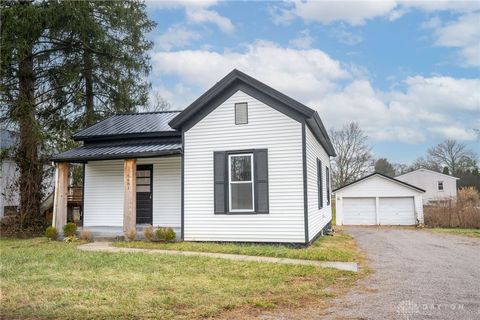 Photo of 6681 Branch Hill Guinea Pike, Miami Twp, OH 45140 (MLS # 950031)