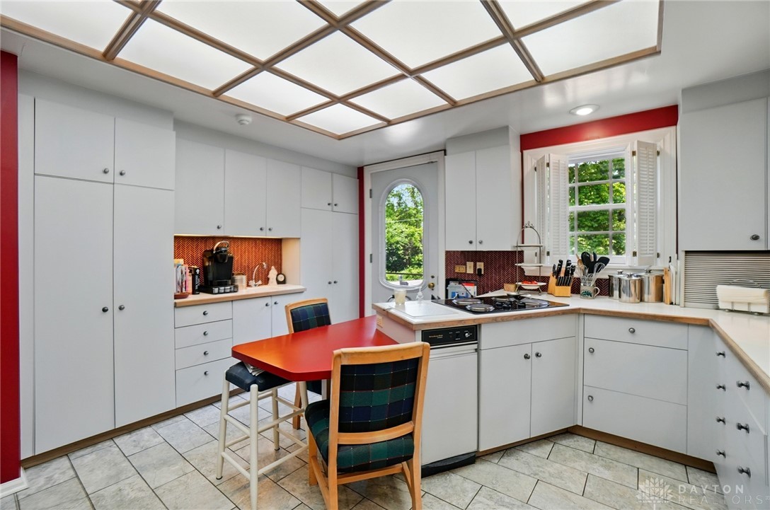 505 W Home Road, Springfield, Ohio image 24