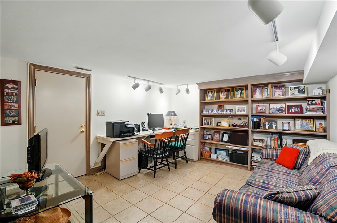 505 W Home Road, Springfield, Ohio image 49