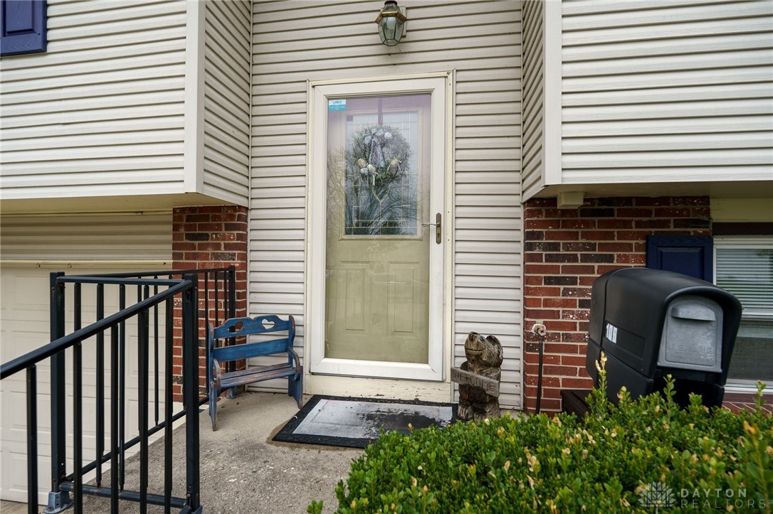 106 Lexington Farm Road, Englewood, Ohio image 4