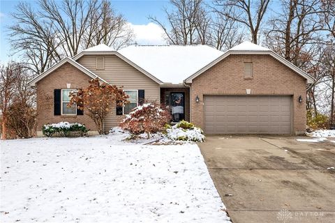 Photo of 2575 Martha Lane, Hamilton, OH 45013 (MLS # 949058)