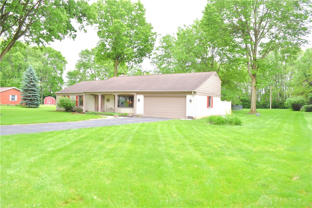 1830 Parker Drive, Piqua, Ohio image 4