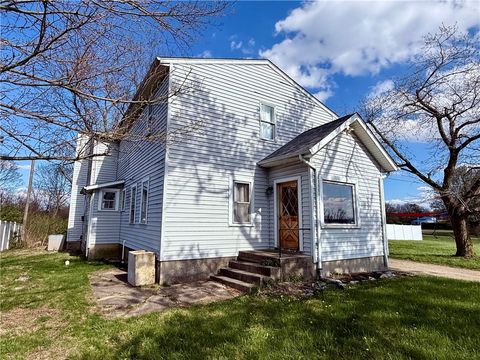 Photo of 8702 S Dayton Greenville Pike, Clay Twp, OH 45309 (MLS # 955830)