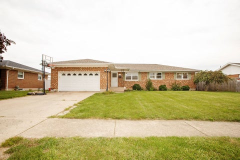 Homes For Sale - 5414 Taywell Drive<br/> Springfield, OH 45503
