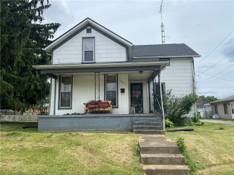 Homes For Sale - 417 E Poplar Street<br/> Sidney, OH 45365