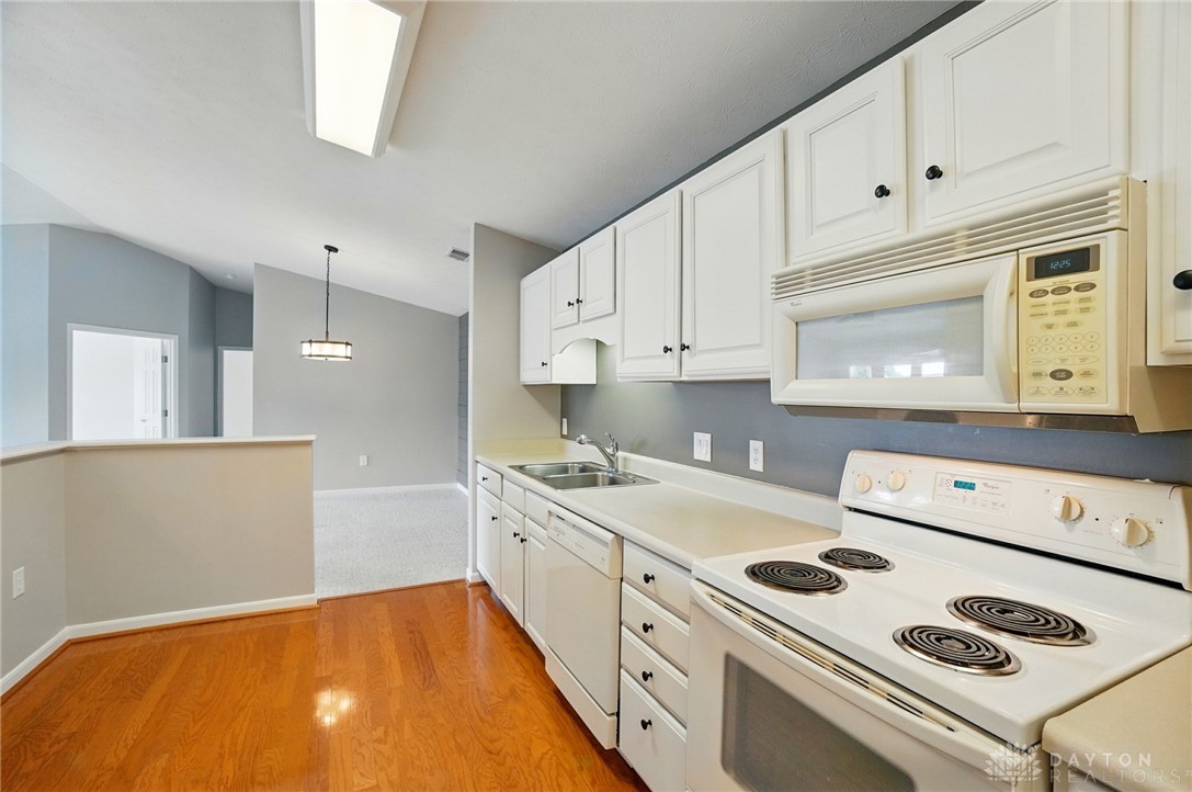 3085 Cumberland Lane #208, Beavercreek, Ohio image 13