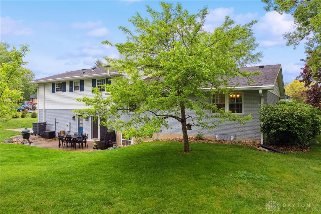 2788 Vickie Drive, Beavercreek, Ohio image 6