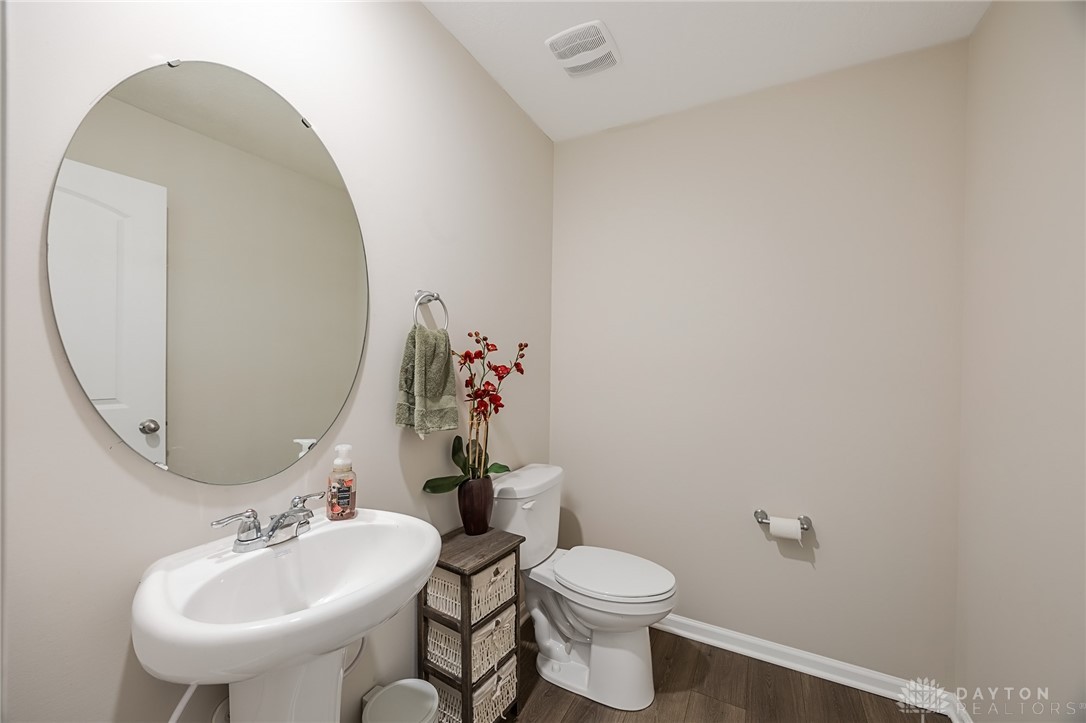 5029 Lakeview Drive, Morrow, Ohio image 18
