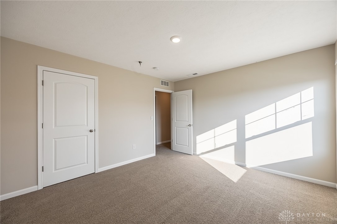 5029 Lakeview Drive, Morrow, Ohio image 31