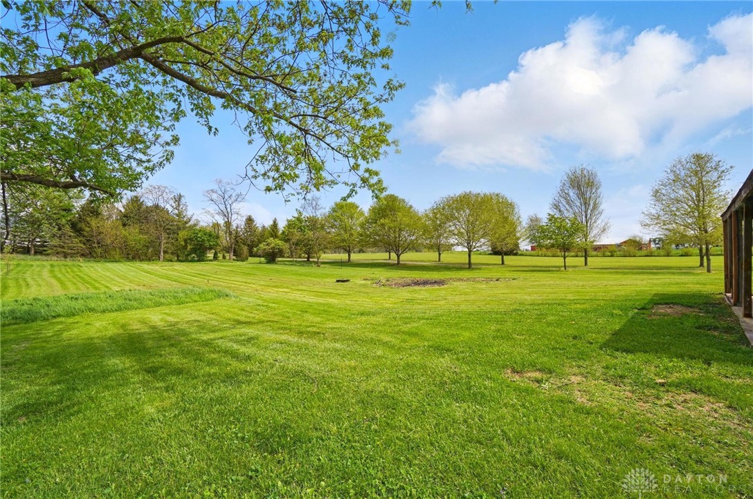 8572 Yohe Road, Lewisburg, Ohio image 28