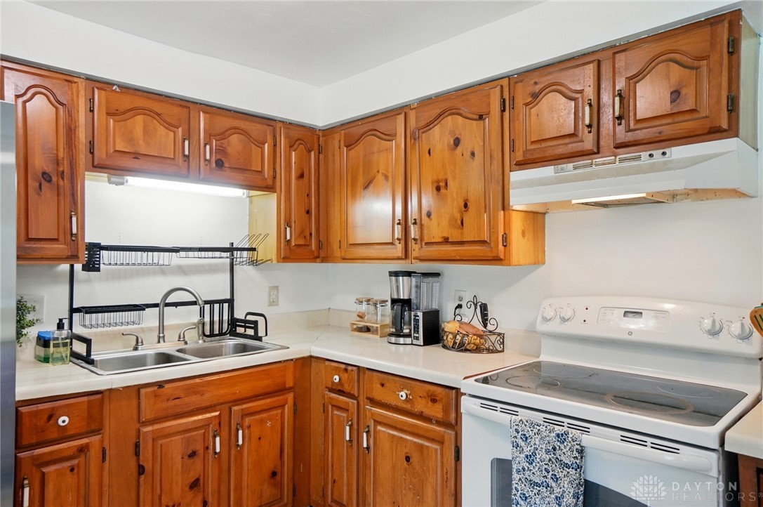 8572 Yohe Road, Lewisburg, Ohio image 13