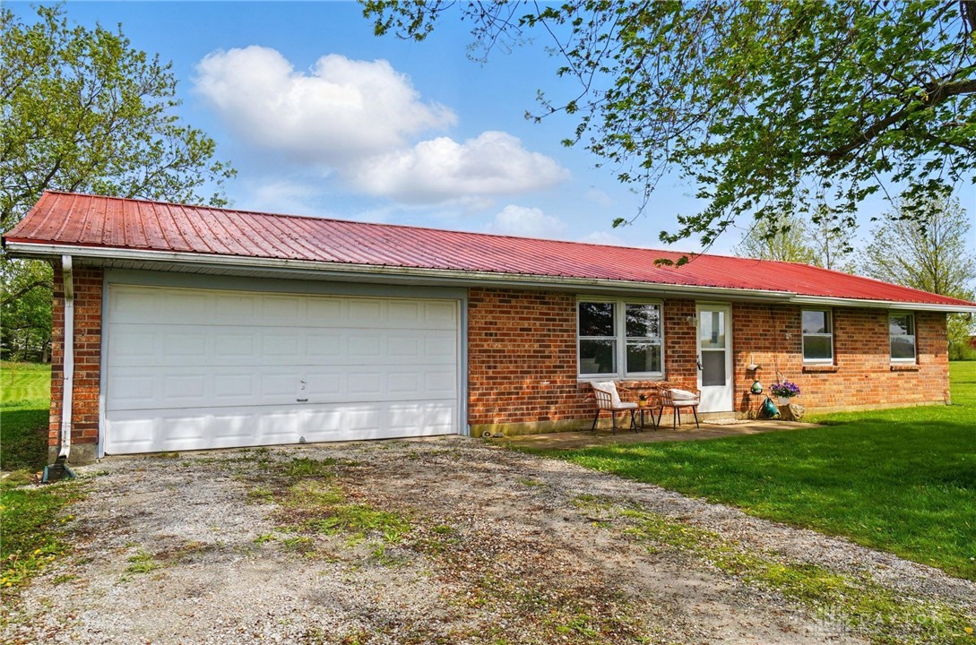 8572 Yohe Road, Lewisburg, Ohio image 2