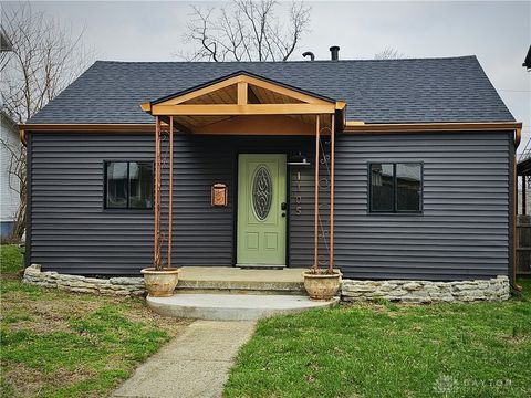 Photo of 1105 Pritz Avenue, Dayton, OH 45410 (MLS # 952449)