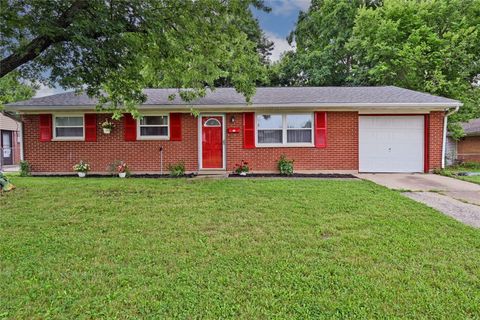 Homes For Sale - 136 Bronwood Street<br/> New Lebanon, OH 45345