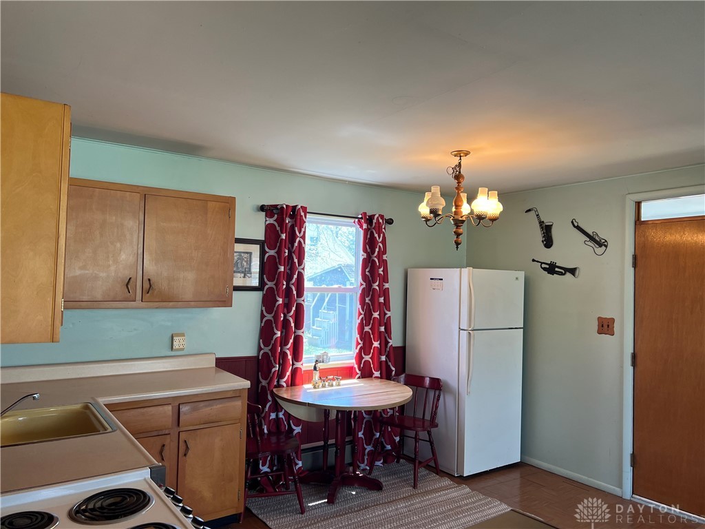 9425 Buckeye Drive, Huntsville, Ohio image 13