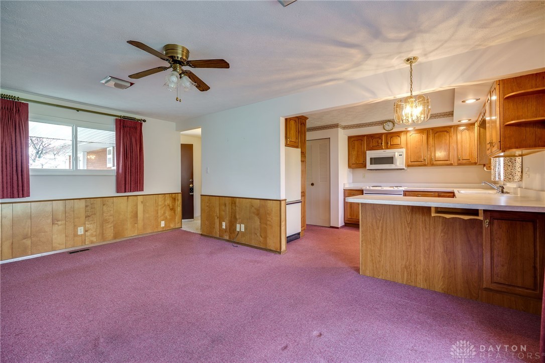 1668 Parkview Drive, Xenia, Ohio image 11