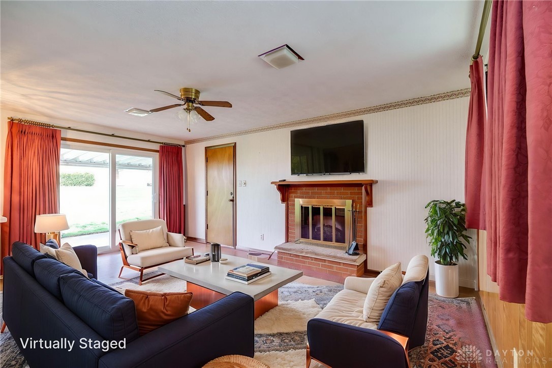 1668 Parkview Drive, Xenia, Ohio image 6