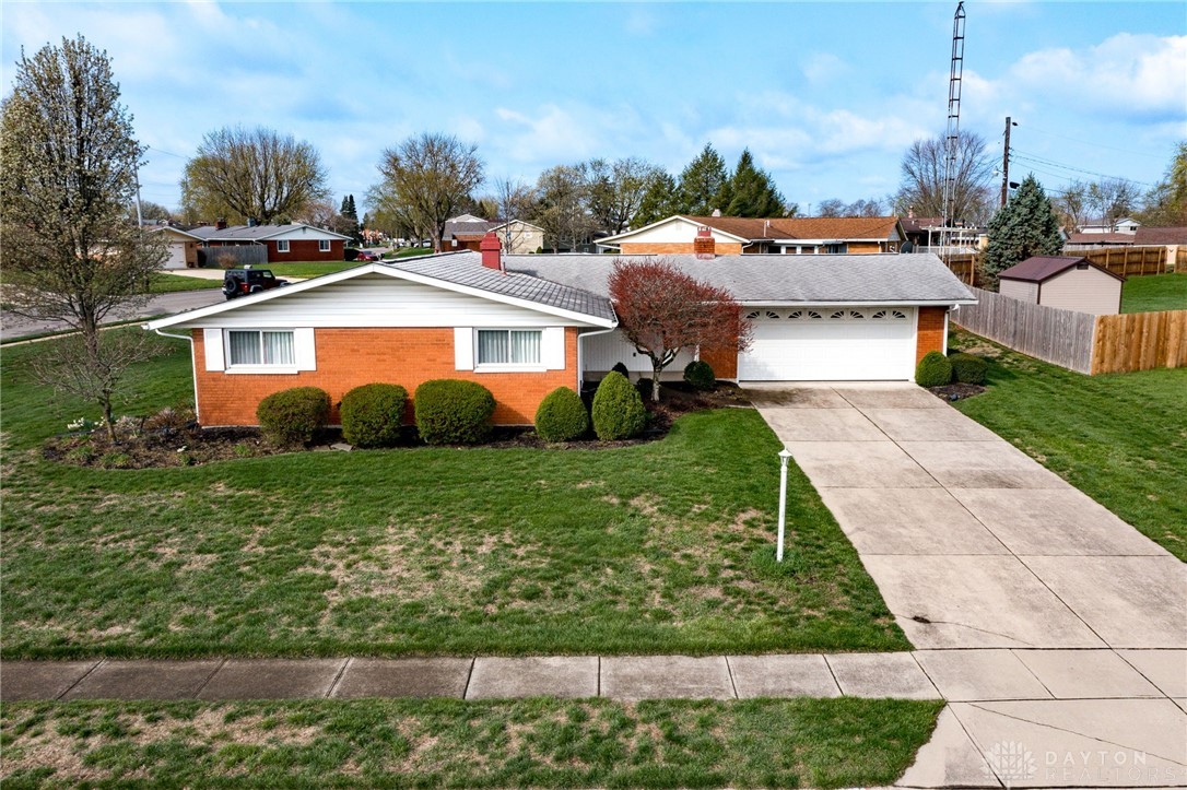 1668 Parkview Drive, Xenia, Ohio image 3