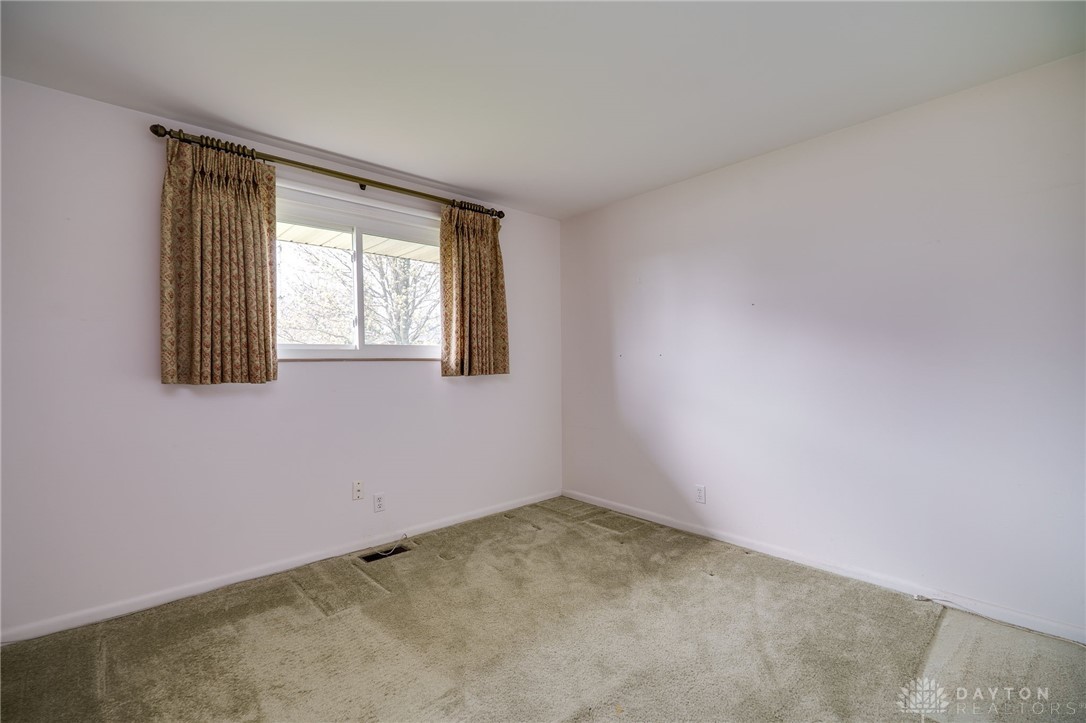 1668 Parkview Drive, Xenia, Ohio image 21
