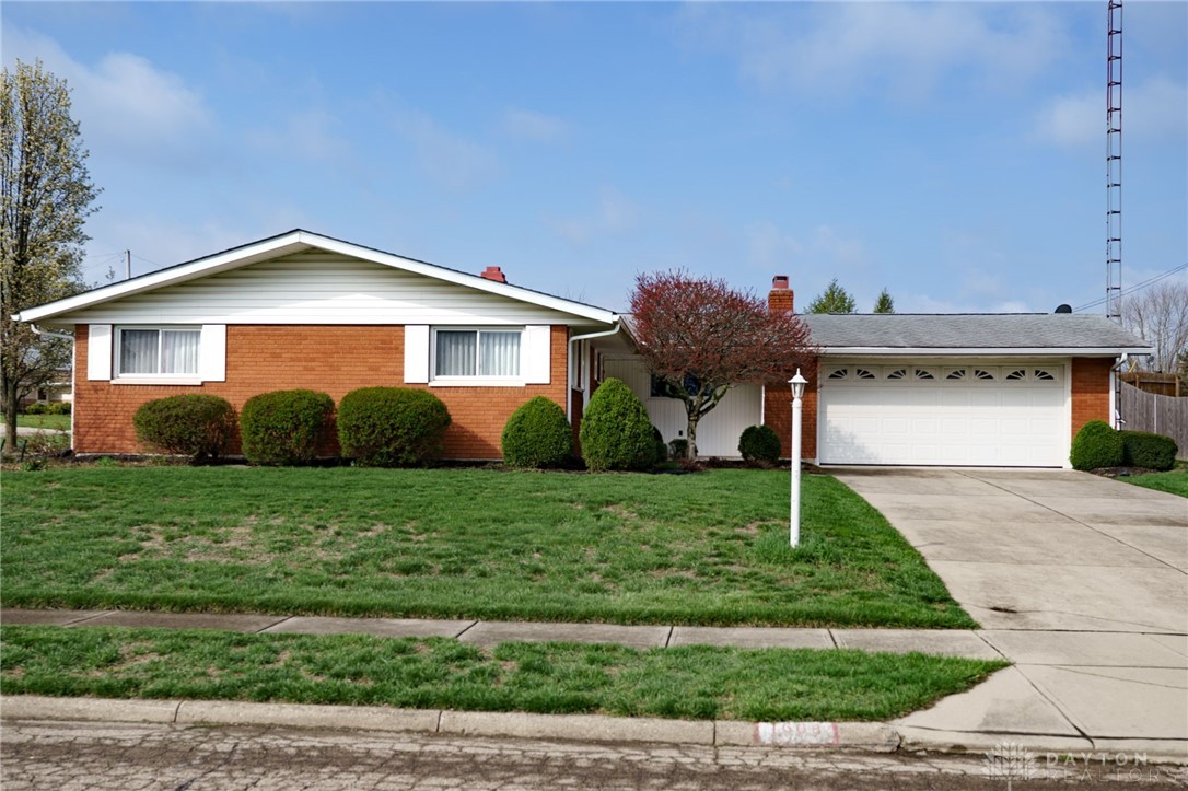 1668 Parkview Drive, Xenia, Ohio image 4
