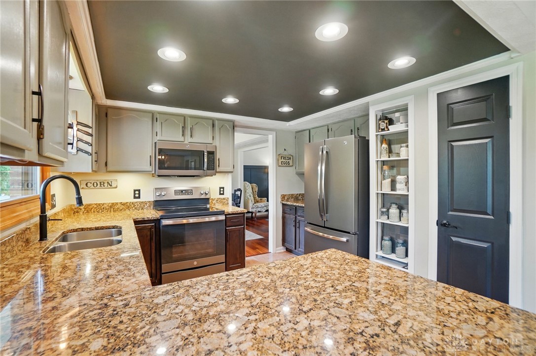 340 Tanglewood Drive, Springboro, Ohio image 19