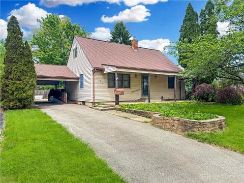Homes For Sale - 351 Deerfield Road<br/> Columbus, OH 43228