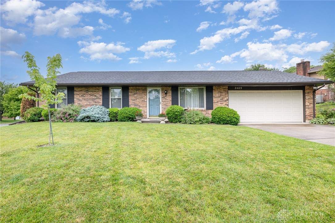 2409 King Richard Parkway, Miamisburg, Ohio image 4