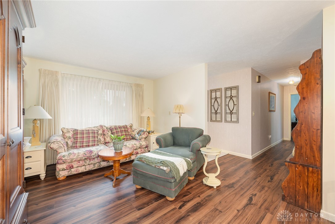 2409 King Richard Parkway, Miamisburg, Ohio image 6