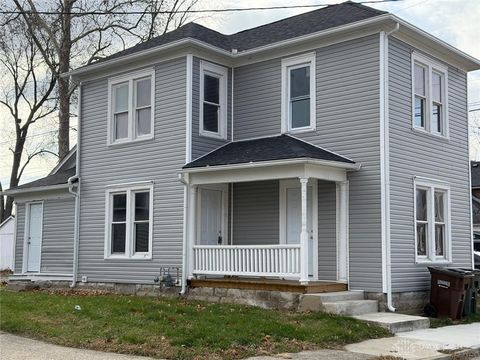 Photo of 329 W Grant Street, Piqua, OH 45356 (MLS # 952412)