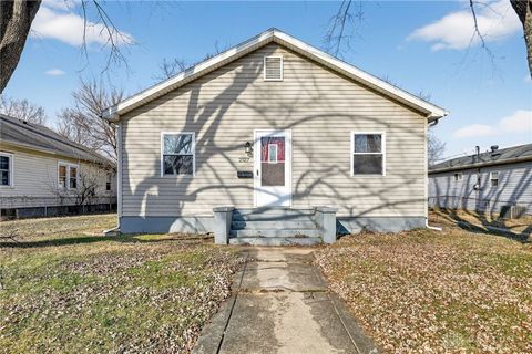 Photo of 2327 Lodell Avenue, Dayton, OH 45414 (MLS # 950855)