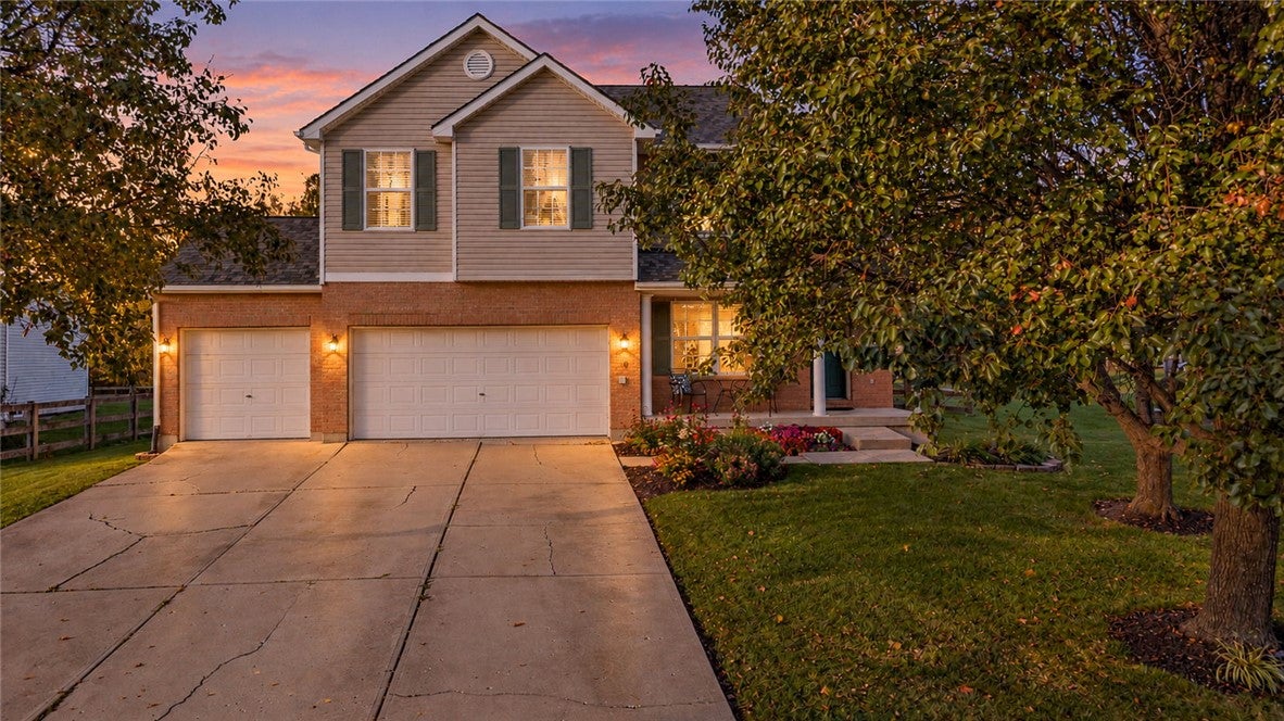 40 Broadcrest Drive